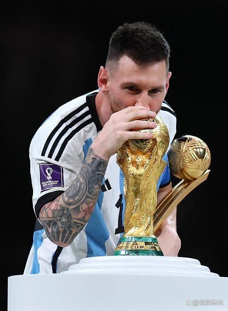 淘汰赛心魔梅西冲击世界杯进球纪录开元棋牌双骄的最后一舞：C罗决战(图1)