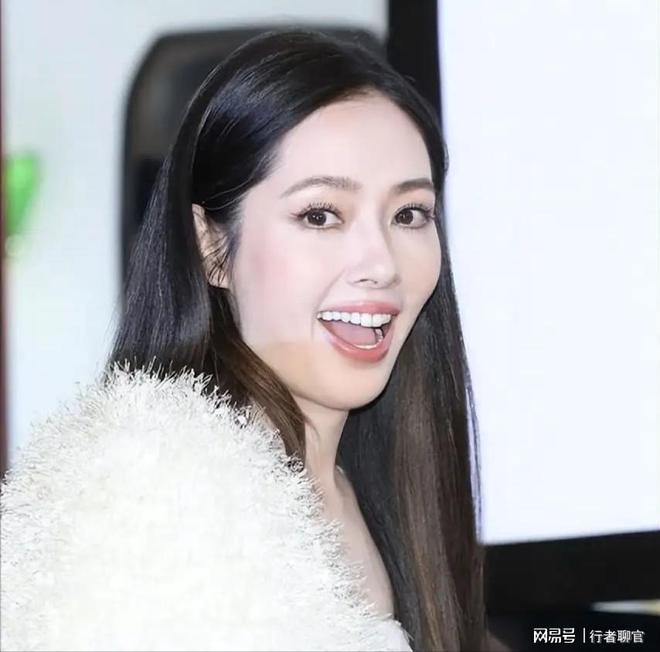 钱向佐带娃有时异地但豪门日子藏不住了ky开元棋牌郭碧婷手撕谣言：婆婆给(图7)