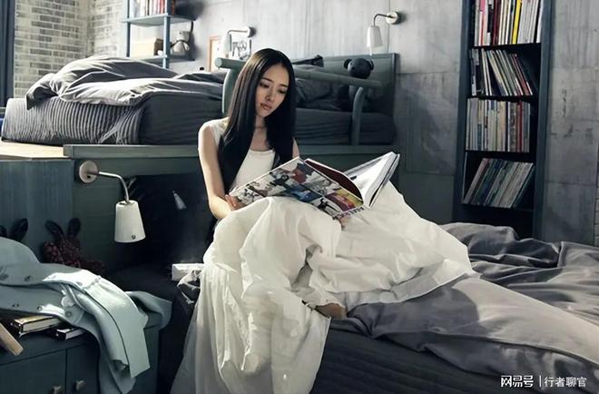 钱向佐带娃有时异地但豪门日子藏不住了ky开元棋牌郭碧婷手撕谣言：婆婆给(图9)